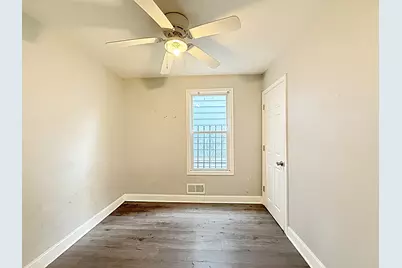 233 W 108th Place, Chicago, IL 60628 - Photo 8