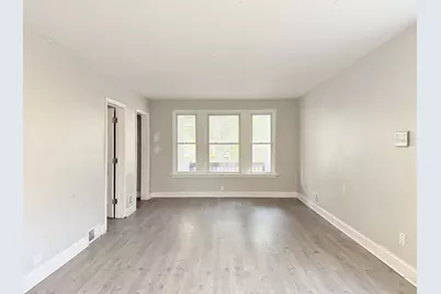 233 W 108th Place, Chicago, IL 60628 - Photo 6
