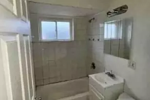 9315 S East End Ave, Chicago, IL 60617 - Photo 10