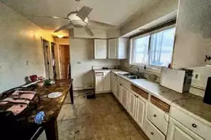 9315 S East End Ave, Chicago, IL 60617 - Photo 6