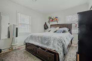 [Address not provided], Waukegan, IL 60085 - Photo 16