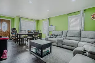 [Address not provided], Waukegan, IL 60085 - Photo 6