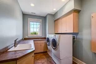 1137 N Itasca Rd, Addison, IL 60101 - Photo 36