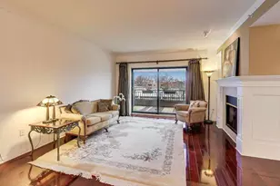 131 W Adelaide St, Elmhurst, IL 60126 - Photo 6