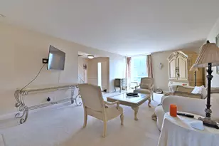 7 Birch Tree Ct, Elmhurst, IL 60126 - Photo 8