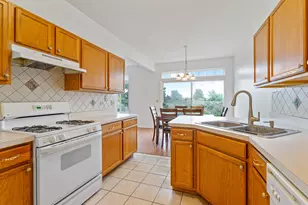 18261 Kirby Dr, Tinley Park, IL 60487 - Photo 6