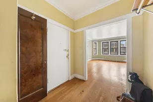 6851 S Paxton Ave, Chicago, IL 60649 - Photo 12