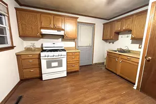 200 Butte Ln, Carpentersville, IL 60110 - Photo 4