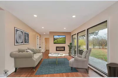 748 73rd Court, Willowbrook, IL 60527 - Photo 2