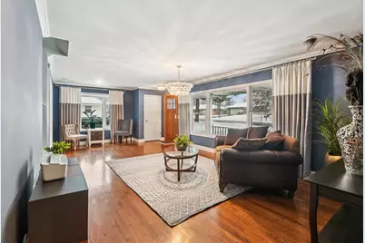 131 W Chicago Avenue, Downers Grove, IL 60515 - Photo 6