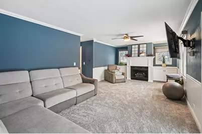 131 W Chicago Avenue, Downers Grove, IL 60515 - Photo 14