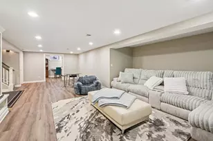 131 W Chicago Ave, Downers Grove, IL 60515 - Photo 36