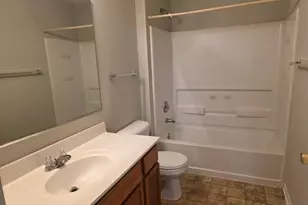 234 Bertram Dr, Yorkville, IL 60560 - Photo 6