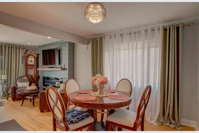 648 Saginaw Avenue, Calumet City, IL 60409 - Photo 10