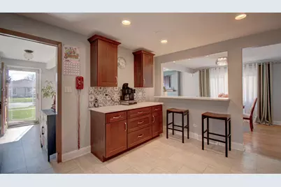 648 Saginaw Avenue, Calumet City, IL 60409 - Photo 12