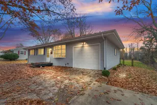 418 Standish Dr, Bloomington, IL 61704 - Photo 28