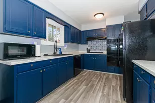 418 Standish Dr, Bloomington, IL 61704 - Photo 10