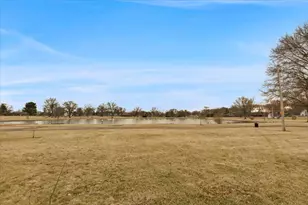 2939 E Hickory Ln, Crete, IL 60417 - Photo 8