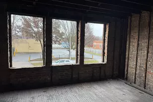 1758 E 79th St, Chicago, IL 60649 - Photo 6