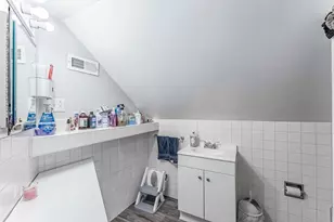 5335 W Barry Ave, Chicago, IL 60641 - Photo 20