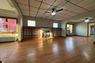 912 Clay St, Woodstock, IL 60098 - Photo 4