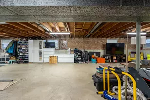 4820 W 106th St, Oak Lawn, IL 60453 - Photo 16