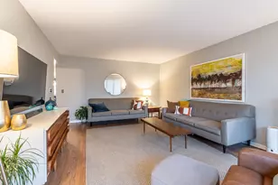 4820 W 106th St, Oak Lawn, IL 60453 - Photo 4