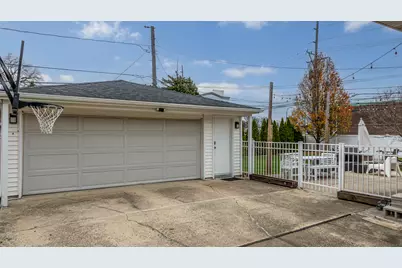 4820 W 106th Street, Oak Lawn, IL 60453 - Photo 18