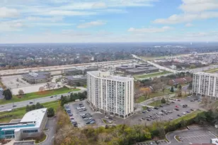 40 N Tower Rd, Oak Brook, IL 60523 - Photo 18