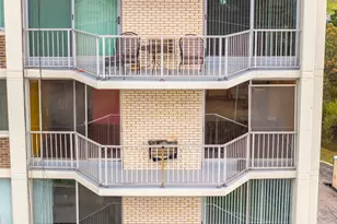 40 N Tower Rd, Oak Brook, IL 60523 - Photo 8