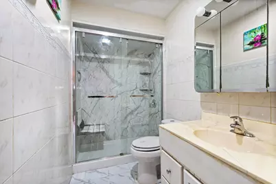 6800 N California Avenue #4H, Chicago, IL 60645 - Photo 8