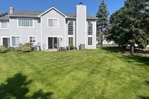 1273 Dunamon Dr, Bartlett, IL 60103 - Photo 4