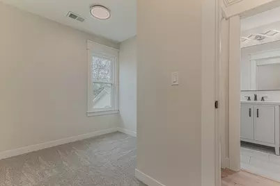 409 Algona Avenue, Elgin, IL 60120 - Photo 22