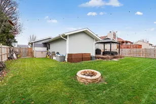 154 Abbeywood Cir, Streamwood, IL 60107 - Photo 18