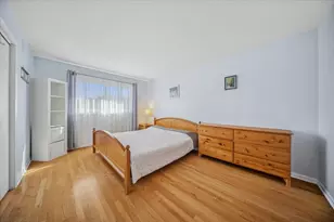 1614 Holly Ave, Darien, IL 60561 - Photo 16