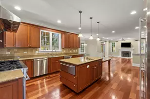 130 Fuller Rd, Hinsdale, IL 60521 - Photo 10