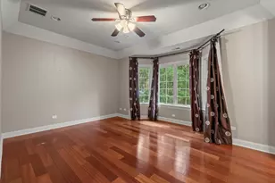 130 Fuller Rd, Hinsdale, IL 60521 - Photo 16