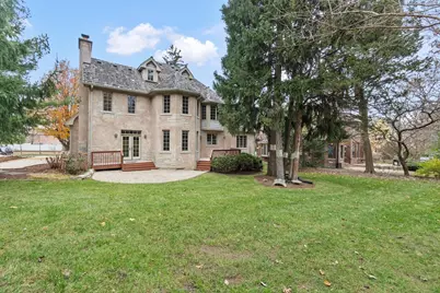 130 Fuller Road, Hinsdale, IL 60521 - Photo 2