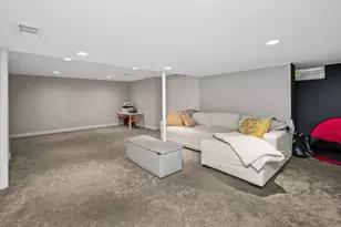 715 S Naperville Rd, Wheaton, IL 60189 - Photo 26