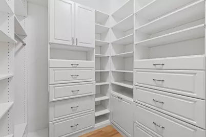 1570 Elmwood Avenue #1504, Evanston, IL 60201 - Photo 12