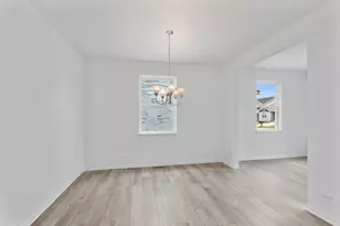 32018 Savannah Dr, Lakemoor, IL 60051 - Photo 6