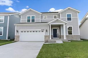 32069 Savannah Dr, Lakemoor, IL 60051 - Photo 1