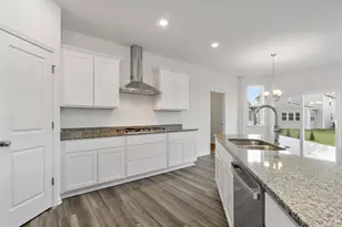 32069 Savannah Dr, Lakemoor, IL 60051 - Photo 10