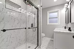 240 E 148th St, Harvey, IL 60426 - Photo 18