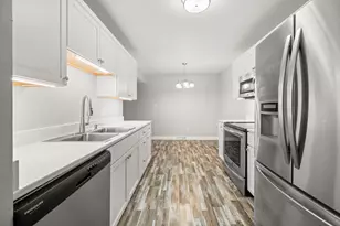 1606 E Stonehenge Dr, Sycamore, IL 60178 - Photo 10