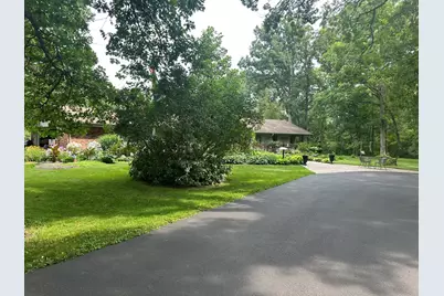 1606 E Stonehenge Drive, Sycamore, IL 60178 - Photo 18