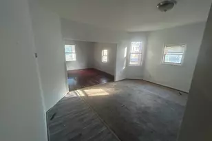 1021 7th St, Rockford, IL 61104 - Photo 4