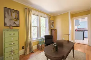 933 W Stephenson St, Freeport, IL 61032 - Photo 8