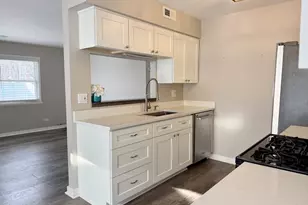 179 Rita Ct, Bartlett, IL 60103 - Photo 4