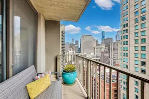 635 N Dearborn St, Chicago, IL 60654 - Photo 22